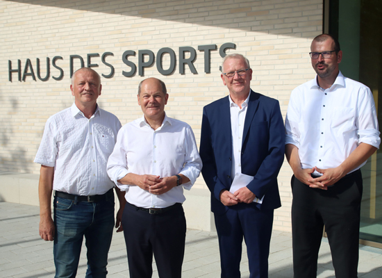 Bundeskanzler Scholz zu Gast im „Haus des Sports“