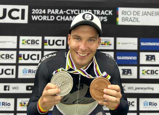 Para-Radsport: Cottbuser Senska holt zwei WM-Medaillen