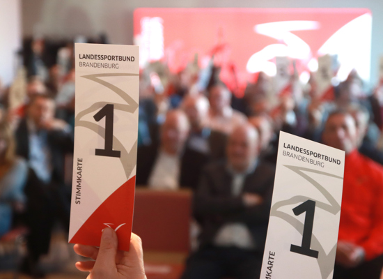 Mitgliederversammlung: LSB lädt für 21. November nach Potsdam ein Mitgliederversammlung: LSB lädt für 21. November nach Potsdam ein